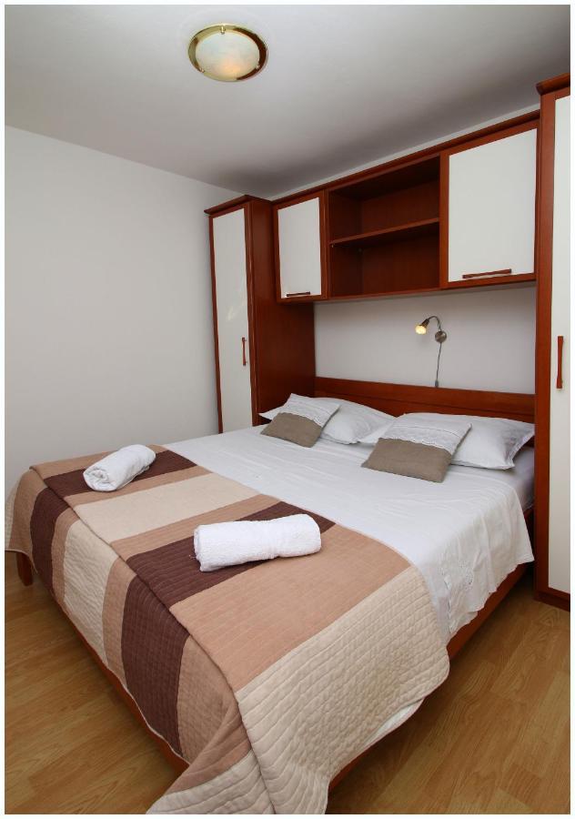 Apartment Elvis Primosten